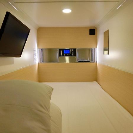 Capsule Hotel Valie Ebisucho Осака Екстериор снимка