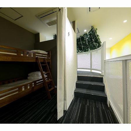Capsule Hotel Valie Ebisucho Осака Екстериор снимка