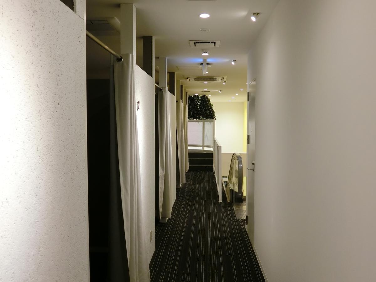 Capsule Hotel Valie Ebisucho Осака Екстериор снимка