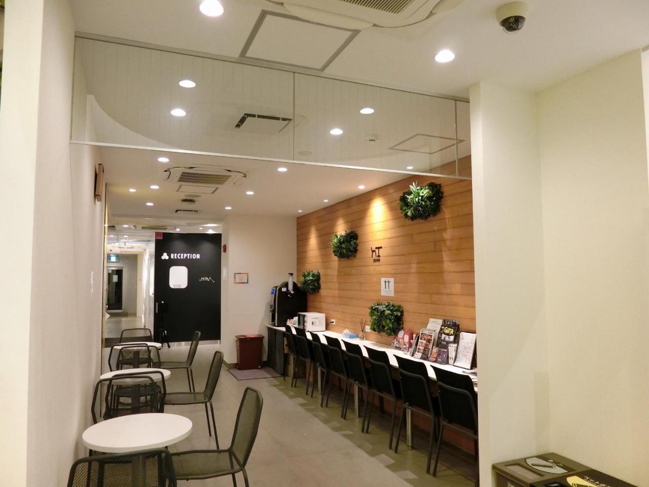 Capsule Hotel Valie Ebisucho Осака Екстериор снимка